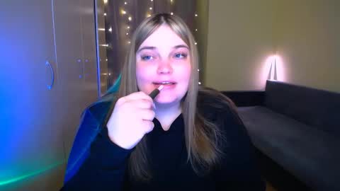 Snapshot of emma_dorn chatting on 03.12.26 Eva online show from 03.12.26