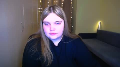 Snapshot of emma_dorn chatting on 03.19.26 Eva online show from 03.19.26