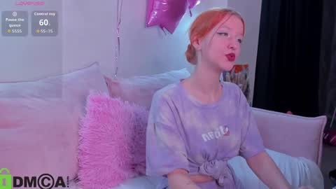 Snapshot of emma_dusk chatting on 05.22.26 Emma online show from 05.22.26