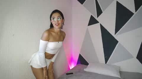 Snapshot of emma_glowof chatting on 02.11.26 Emma Glow online show from 02.11.26