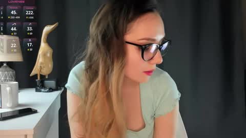 Snapshot of emma_groot chatting on 12.13.24 emma_groot online show from 12.13.24