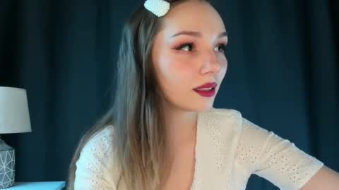 Snapshot of emma_groot chatting on 10.01.25 emma_groot online show from 10.01.25