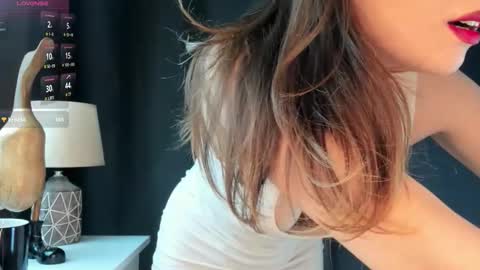 Snapshot of emma_groot chatting on 10.05.25 emma_groot online show from 10.05.25