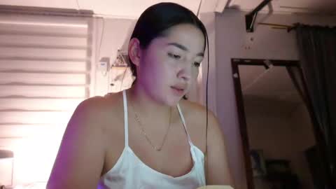 Snapshot of emma_johnson_ chatting on 12.10.24 emma_johnson_ online show from 12.10.24