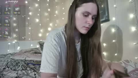 Snapshot of emma_just chatting on 06.29.26 emma_just online show from 06.29.26