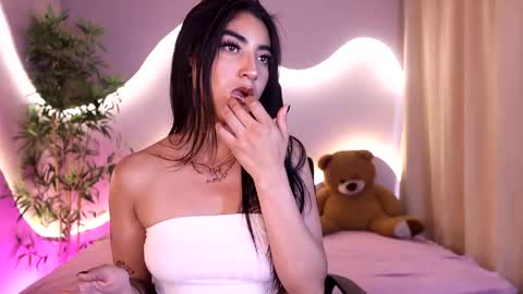 Emma online show from 04.25.26