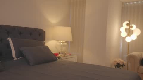 Snapshot of emma_lu1 chatting on 01.21.25 emma_lu1 online show from 01.21.25