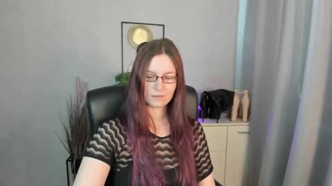 emma online show from 04.15.26