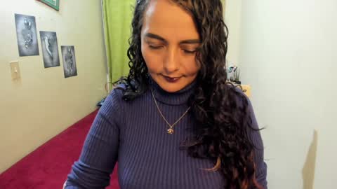 Snapshot of emma_luxy chatting on 12.29.24  emma luxy online show from 12.29.24