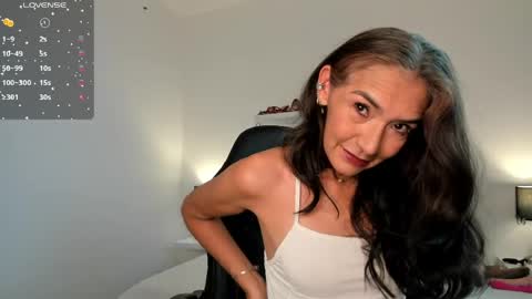 Emma  online show from 04.28.26