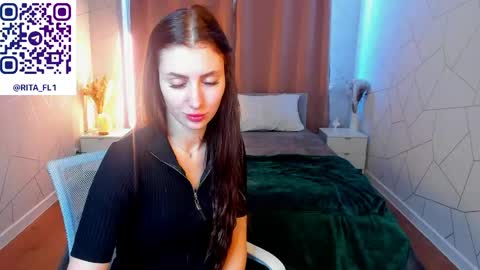 Emma Myer online show from 04.25.26