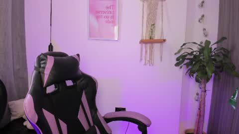 Emma online show from 06.17.26