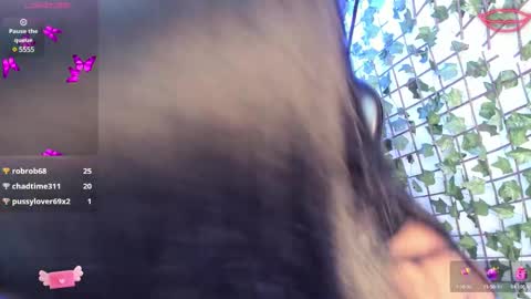 Snapshot of emma_s3xxy chatting on 02.03.25 emma online show from 02.03.25