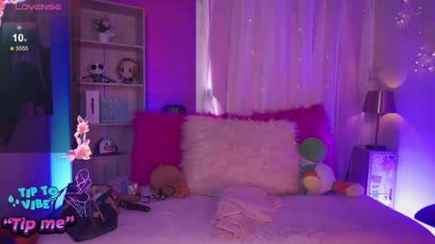 EMMA  online show from 02.01.25