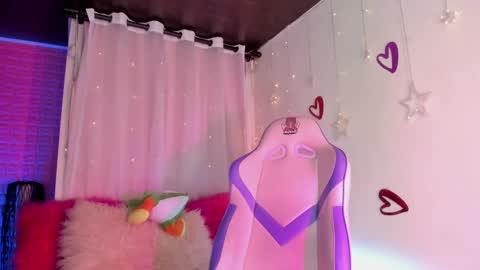 EMMA  online show from 03.05.25