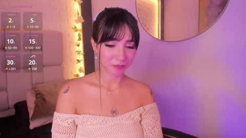 emma_woods__ online show from 12.10.24