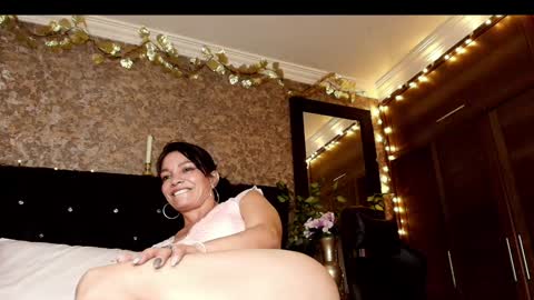 Emma online show from 12.23.24