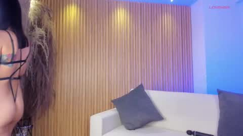 Snapshot of emmaa_robertts chatting on 02.18.25 Emma Everyday From 0530 to 1430 Col Time online show from 02.18.25