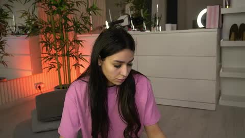 emmablanco online show from 04.08.26