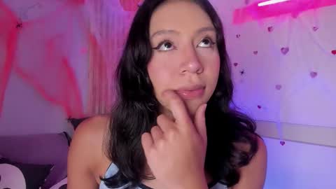 emmaclark_1 online show from 10.27.25