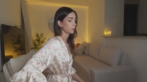 Snapshot of emmacorrea chatting on 11.28.25 Emma voger online show from 11.28.25