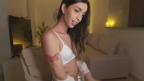 Snapshot of emmacorrea chatting on 01.16.26 Emma voger online show from 01.16.26