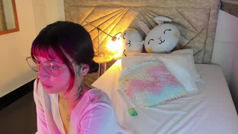           online show from 04.05.26