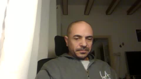 Snapshot of emmagold123 chatting on 12.30.24 Ariel online show from 12.30.24