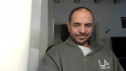 Snapshot of emmagold123 chatting on 01.08.25 Ariel online show from 01.08.25