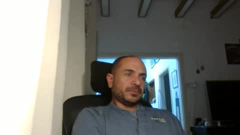 Snapshot of emmagold123 chatting on 03.03.25 Ariel online show from 03.03.25