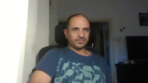 Snapshot of emmagold123 chatting on 03.06.25 Ariel online show from 03.06.25