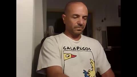 Snapshot of emmagold123 chatting on 10.16.25 Ariel online show from 10.16.25