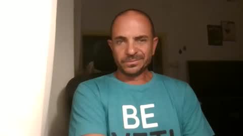 Snapshot of emmagold123 chatting on 10.19.25 Ariel online show from 10.19.25