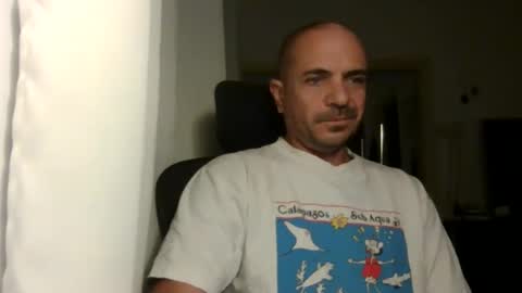 Snapshot of emmagold123 chatting on 11.09.25 Ariel online show from 11.09.25