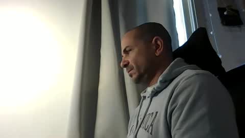 Snapshot of emmagold123 chatting on 11.18.25 Ariel online show from 11.18.25