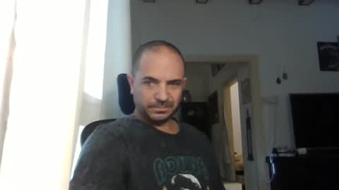 Snapshot of emmagold123 chatting on 11.22.25 Ariel online show from 11.22.25