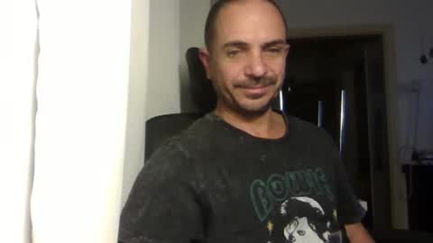 Snapshot of emmagold123 chatting on 11.23.25 Ariel online show from 11.23.25