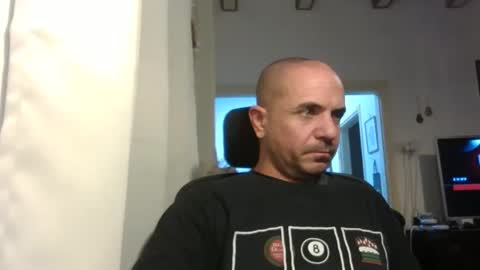 Snapshot of emmagold123 chatting on 12.14.25 Ariel online show from 12.14.25