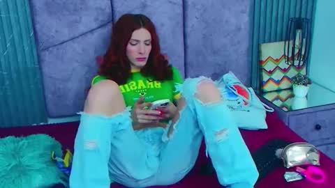 Snapshot of emmalodgge chatting on 01.08.26 emmaLogge online show from 01.08.26