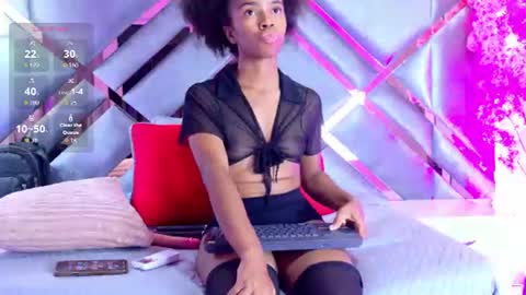 emmalove01 online show from 07.05.26