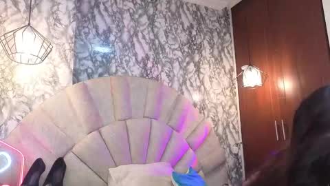 Snapshot of emmamiller__ chatting on 02.18.26 online show from 02.18.26