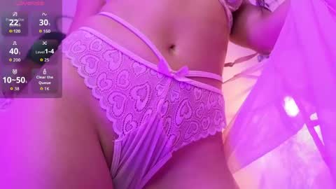 Snapshot of emmamiller__ chatting on 03.31.26 online show from 03.31.26