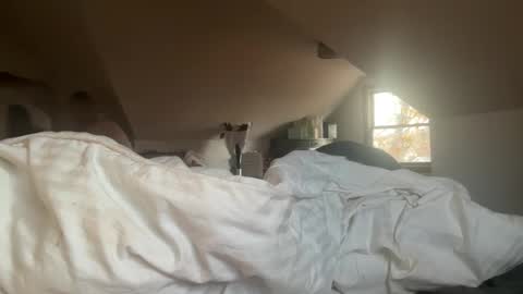 Snapshot of emmangel chatting on 11.16.25 EmmaAngel online show from 11.16.25