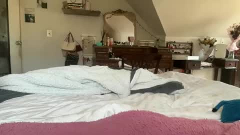 EmmaAngel online show from 03.29.26