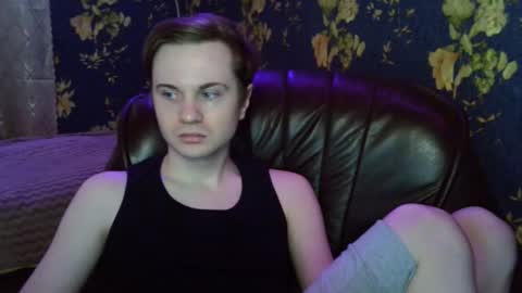 Snapshot of emmanuel_manny chatting on 11.11.25 emmanuel_manny online show from 11.11.25