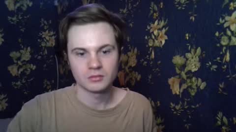 Snapshot of emmanuel_manny chatting on 12.05.25 emmanuel_manny online show from 12.05.25