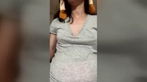 Snapshot of emmas_husband chatting on 02.11.26 emmas_husband online show from 02.11.26