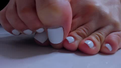 Emmi online show from 12.13.24