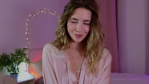 Miss Emmi online show from 12.05.24