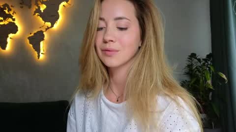 Miss Emmi online show from 05.27.26